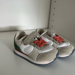 Toddler cat and jack shoes